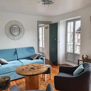 bel-appartement-luchon-centre-wifi-climatisation-6-couchages.midi-pyreneeshotels.com/